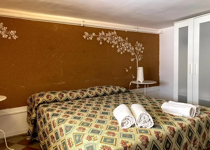 サン デメトリオ ゲストハウス